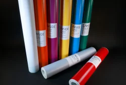 Vinyle de couleur 70 microns adhésif semi-repositionnable opaque mat